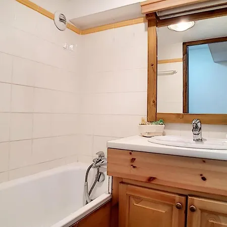 Apartment Les Cristaux - Spacieux & Renove - Proche Des Pistes - Balcon - Sauna - Hammam - Wifi Mae-0524 Saint-Martin-de-Belleville